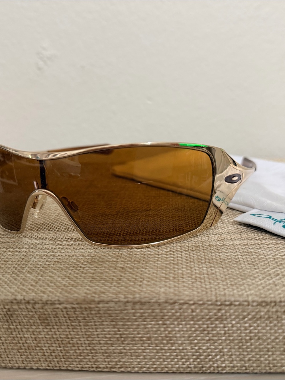 Oakley Women's Gold-Tone Frame Sunglasses with Brown Lenses Discontinued